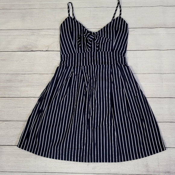 Purple Snow Mini Dress Smocked Blue White Striped Front Tie Sundress Sz M - Picture 8 of 12
